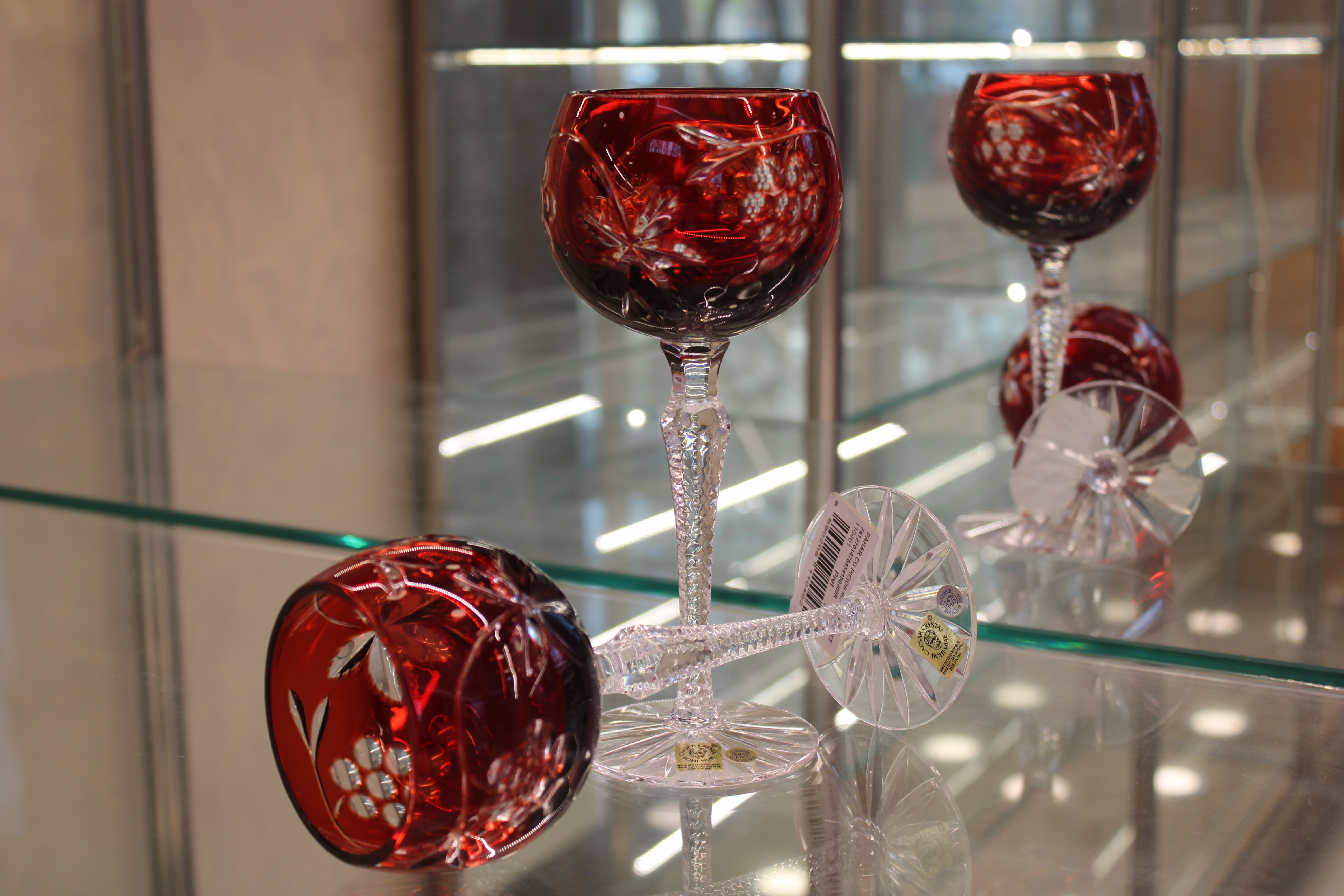 PAHAR CU PICIOR ROMAN GRAPES - 190ml - Ruby