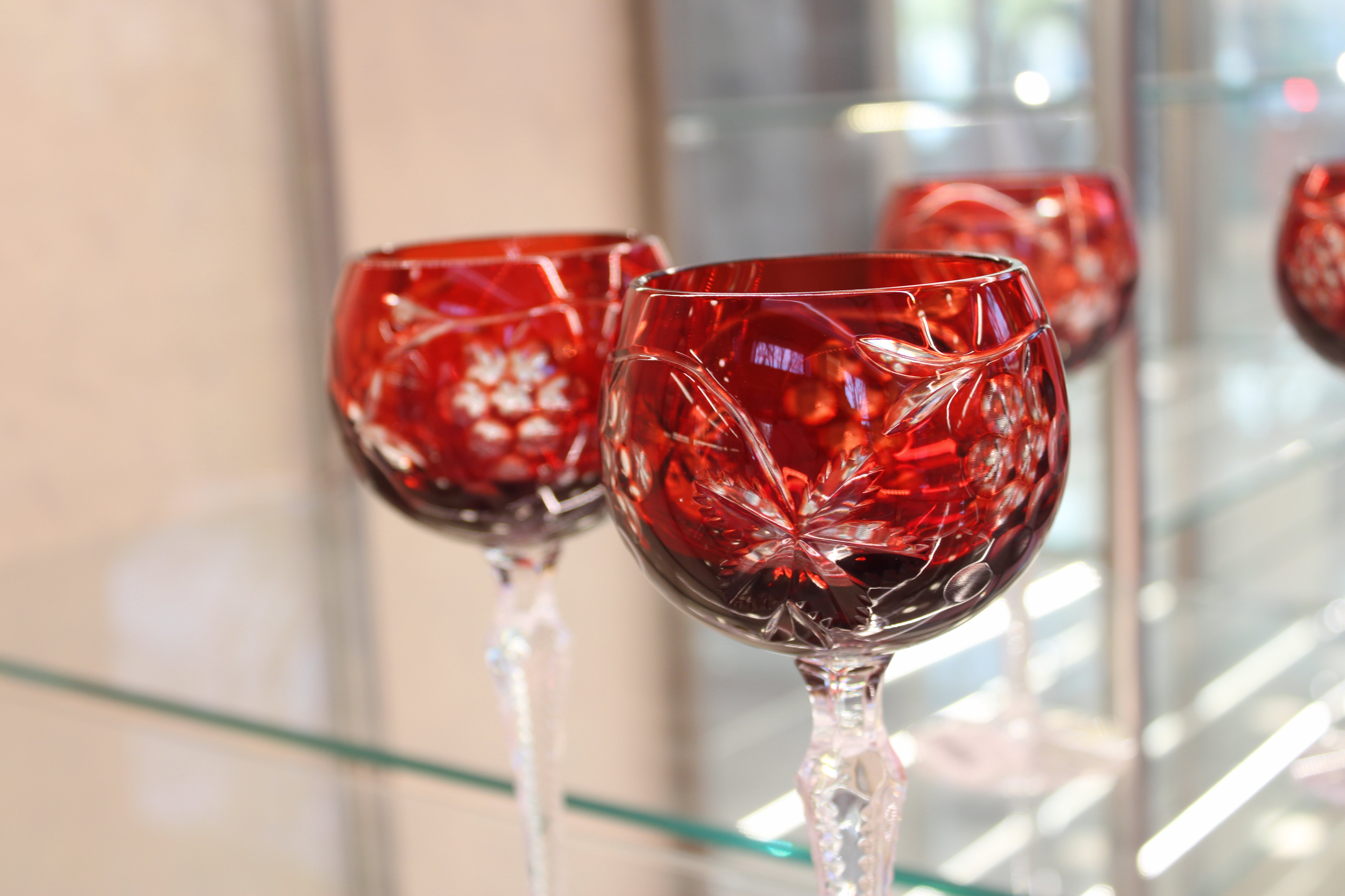 PAHAR CU PICIOR ROMAN GRAPES - 190ml - Ruby